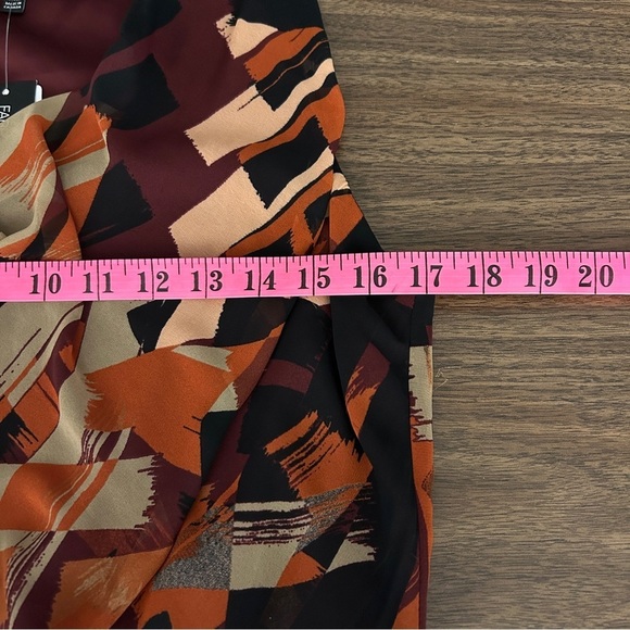 Le Chateau Abstract Burgundy and Orange Midi Dress - Picture 6 of 9